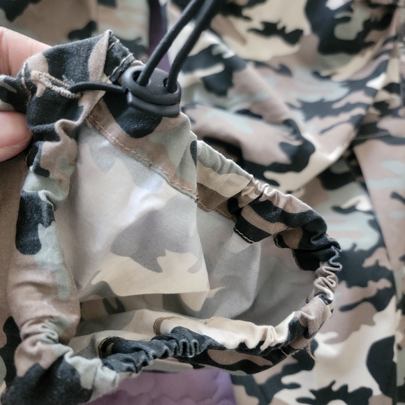 Pre-loved forever 21 camo pants sz XL - Picture 3 of 11
